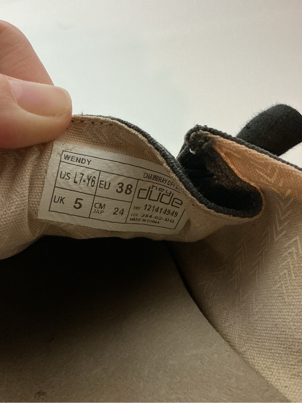 Hey Dude Wendy Gray Chambray Slip-On Shoes Women’s Size 7 - Picture 8 of 8